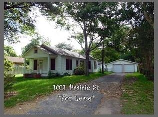 1011 Prairie St, Columbus, TX 78934