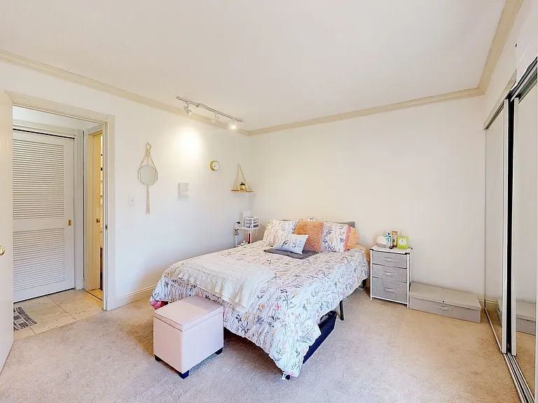 274 S Main St #26 — Photo 11