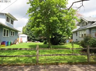 SE Ivon St, Portland, OR