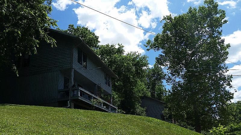 2nd image of 160 W Washington St #B
