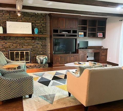 2nd image of 5 Basore Cir