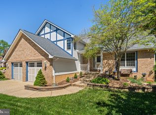 10370 Chamberlin Ct W, Waldorf, MD 20601