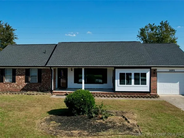 1691 Hazelhurst Dr, Fayetteville, NC 28314