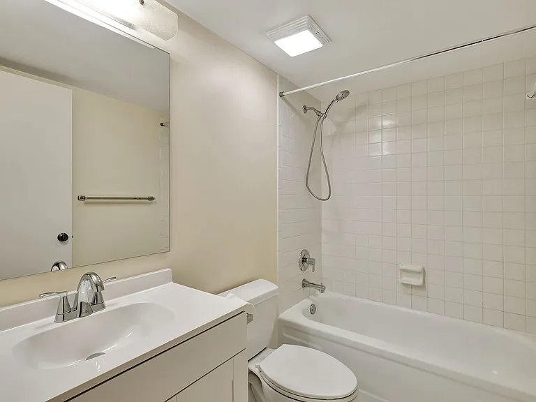 120 NW 70th St #103 — Photo 12