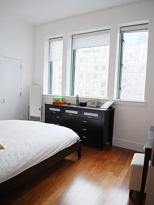 Rented by Sotheby's International Realty | media 26