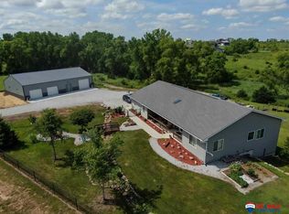 6330 W Glenrose Ridge Rd, Crete, NE 68333