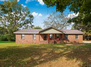 6981 Brashiers Chapel Rd, Arab, AL 35016