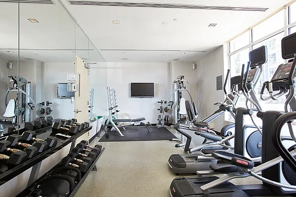 Rented by Compass | media 18