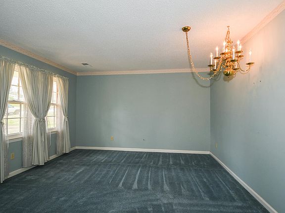 3 bedrooms, 2 bathrooms