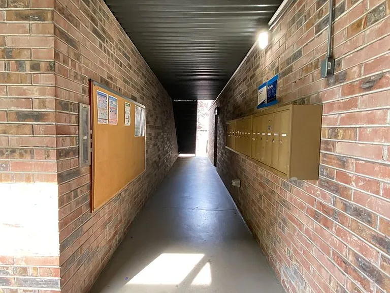 Welcome to Parkwood Apartments! — Photo 22