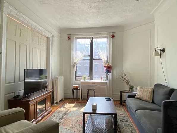 191 Claremont Avenue image 1 of 8
