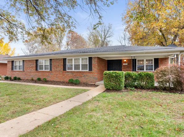 1000 Providence Rd, Ballwin, MO 63011