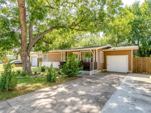 702 Lombardy Ln, Arlington, TX 76013