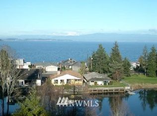 1345 S Country Club Dr, Camano Island, WA