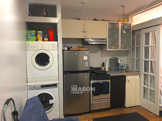 Rented by Mason Group LLC | media 28