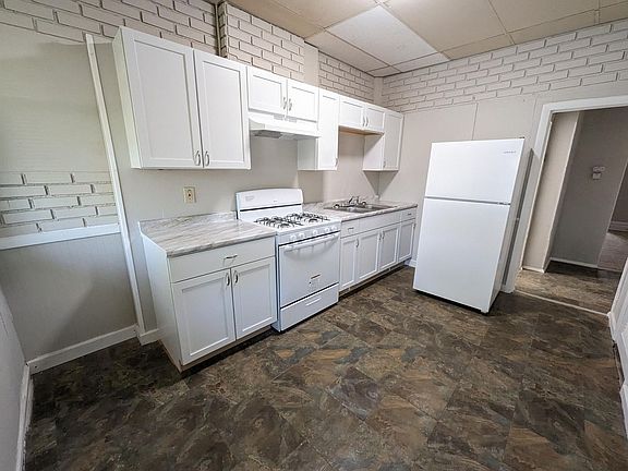 3rd image of 4420 Athlone Ave #1F