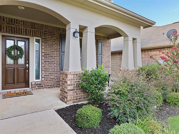 3rd image of 16304 Stillhouse Hollow Ct