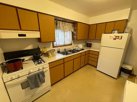 4th image of 919 N Berwick Blvd APT 2N