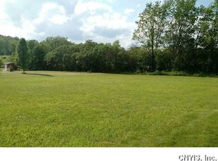 1515 Quarry Stone Dr, Elbridge, NY 13060