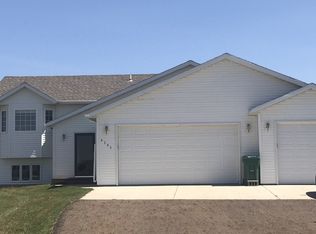 4395 Preston Loop, Bismarck, ND 58504