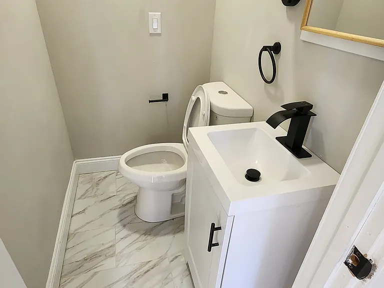 512 Pine St — Photo 13