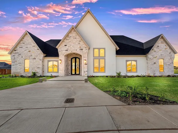 129 Iris St, Lorena, TX 76655