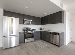 Hollis Oak, Emeryville, CA 94608