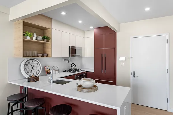 Sold by Nest Seekers International | media 12