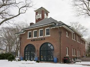 182 Walnut St, Wellesley, MA 02481