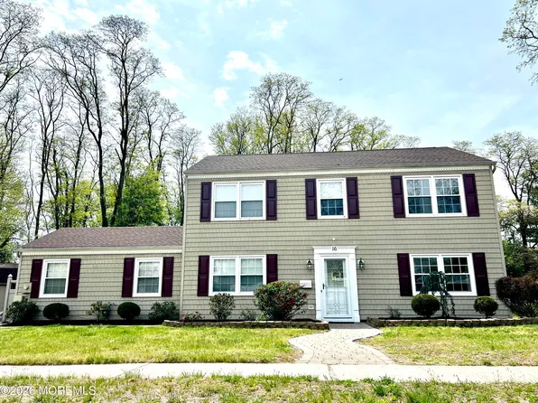 16 Templer Way, Hazlet, NJ 07730