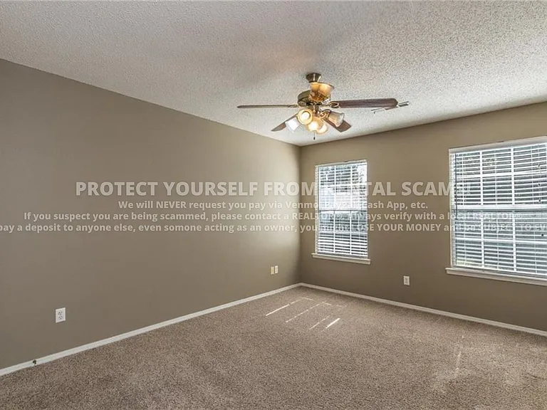 3079 W Essex Dr — Photo 6
