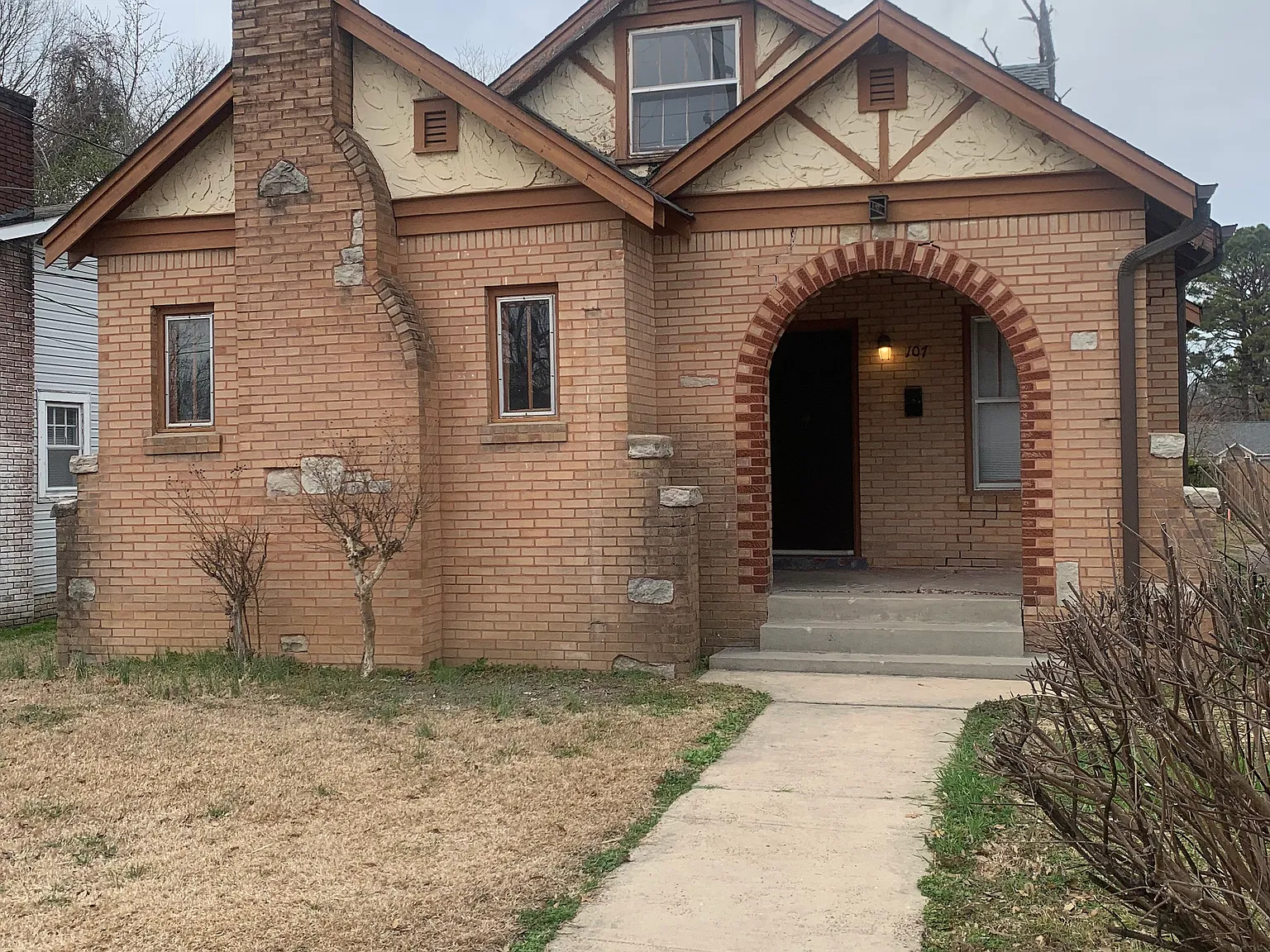 107 Mason St — Photo 3