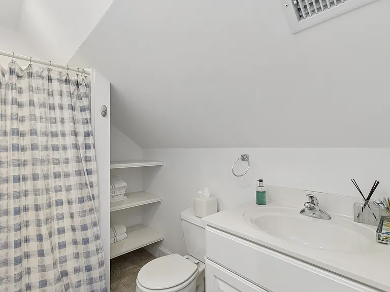 9 Debras Way — Photo 21