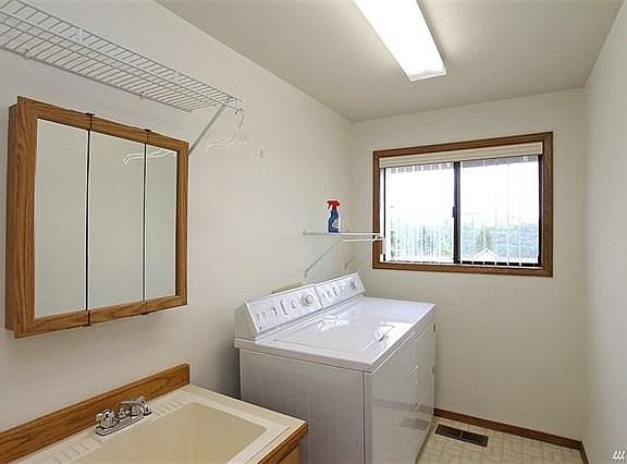 3rd image of 14905 SE 61st Ct
