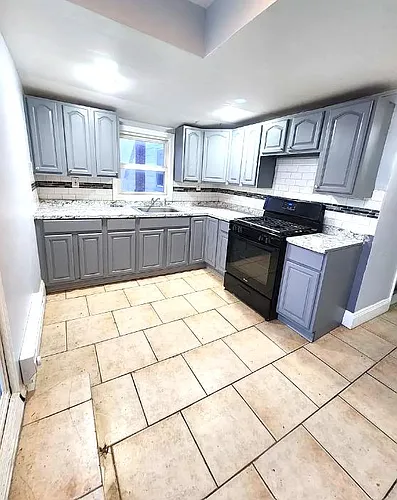 182 Dewey St #2B Photo 1