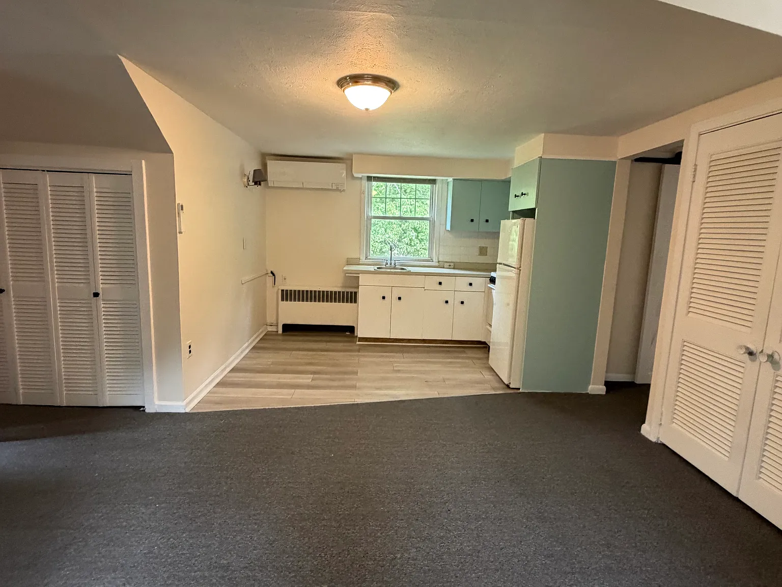 1 bed, 570 sqft, $1,200 — Photo 4