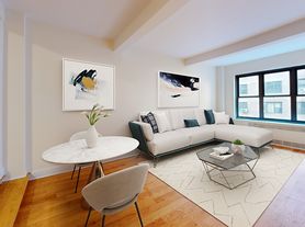 141 E 56th St
