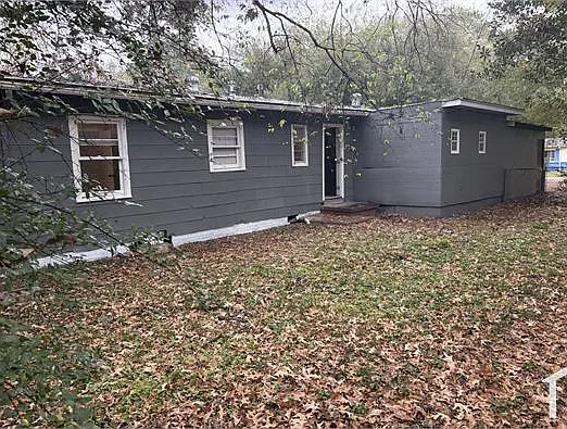 4 bed, 1500 sqft, $1,500 — Photo 3
