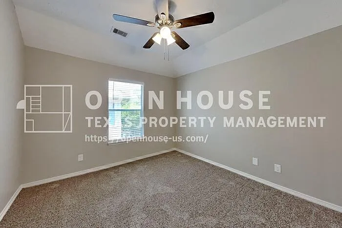 8000 N Tarrytown Crossing Dr — Photo 12