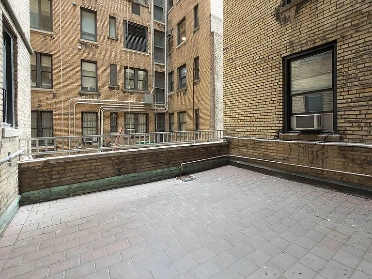 124 W 79th St #1E — Photo 11
