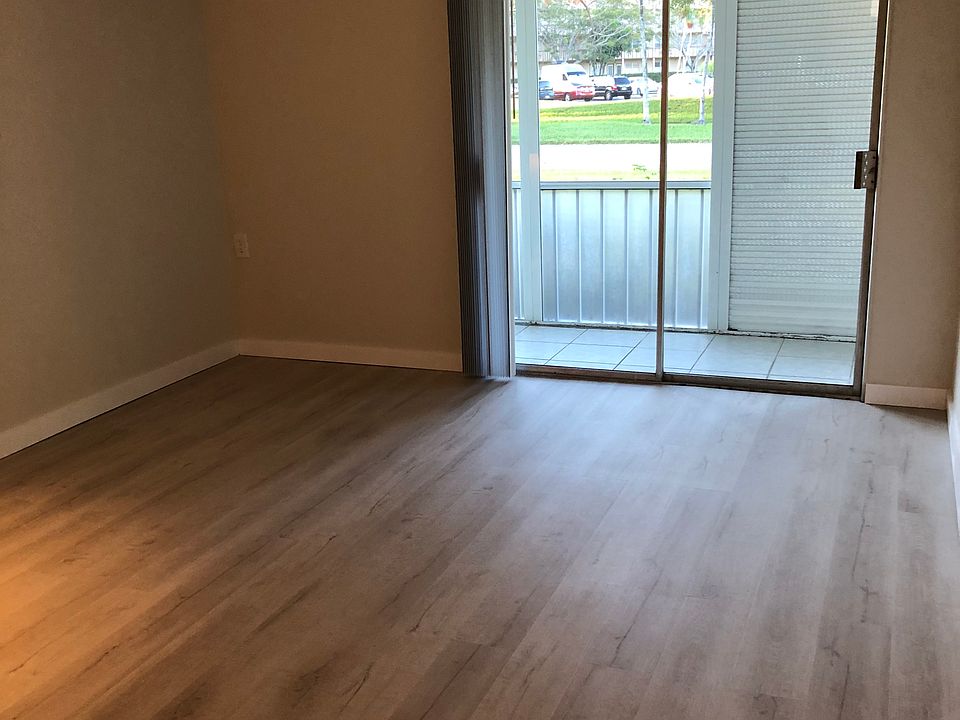 1st image of 2614 Nassau Bnd APT D1