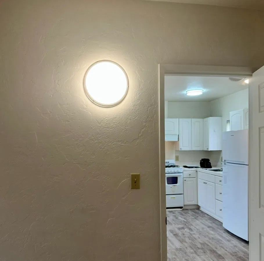 53 W Center St — Photo 1
