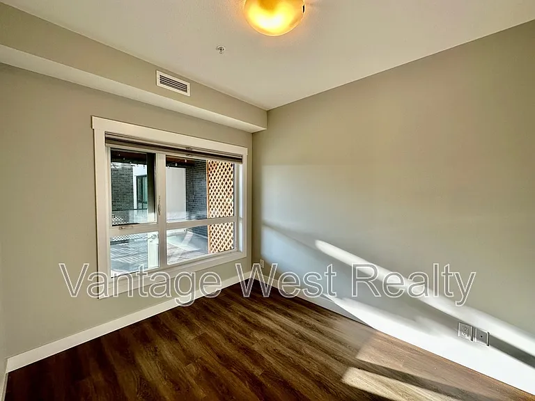1883 Water St #206 — Photo 11