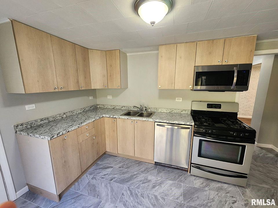 5813 N Koerner Rd, Peoria, IL 61615 Zillow