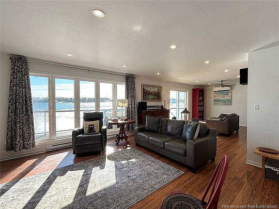 5th image of 161 Ingalls Head Rd