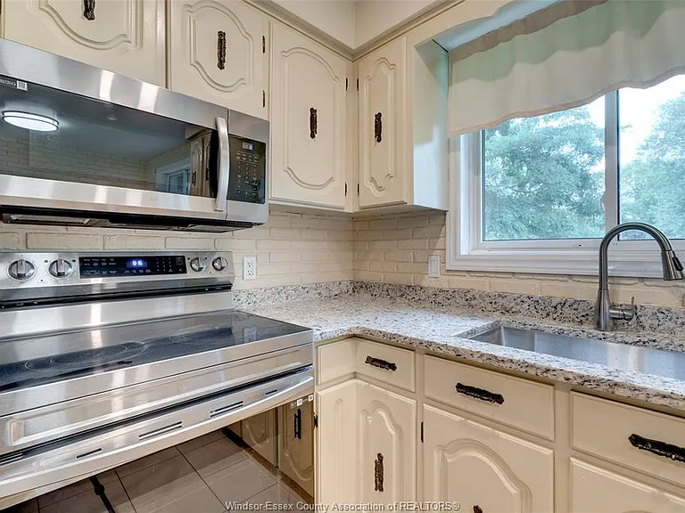 398 Brighton Rd — Photo 19