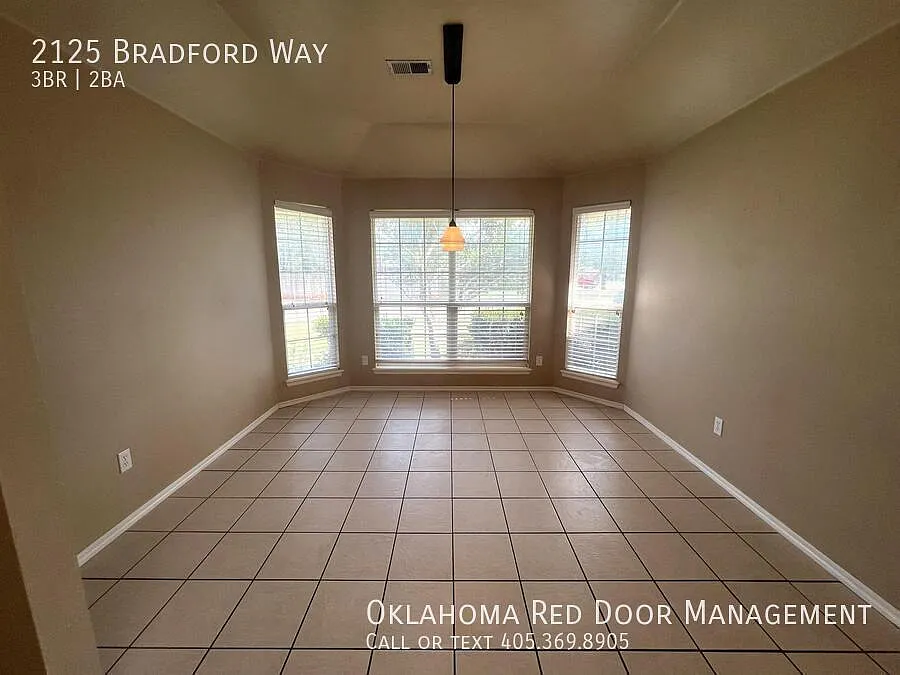Spacious 3 bed 2 bath for rent in Edmond !! — Photo 4