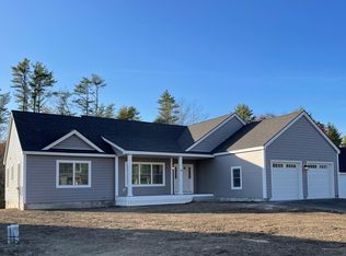 12 Winn Rd, Falmouth, ME 04105