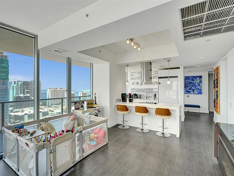 1100 Biscayne Blvd #3708S — Photo 4