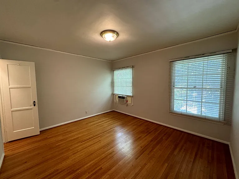 1271 N. Crescent Heights Blvd — Photo 22